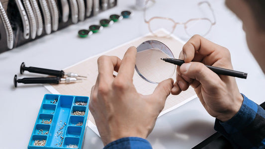 偏光サングラスで反射光をカットする効果を比較した写真