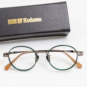 度ありメガネ 黒/黄色 レス ザン ヒューマン レス・ザン・ヒューマン less than human - Caramel-2020 | メガネ通販のちゃんとメガネ