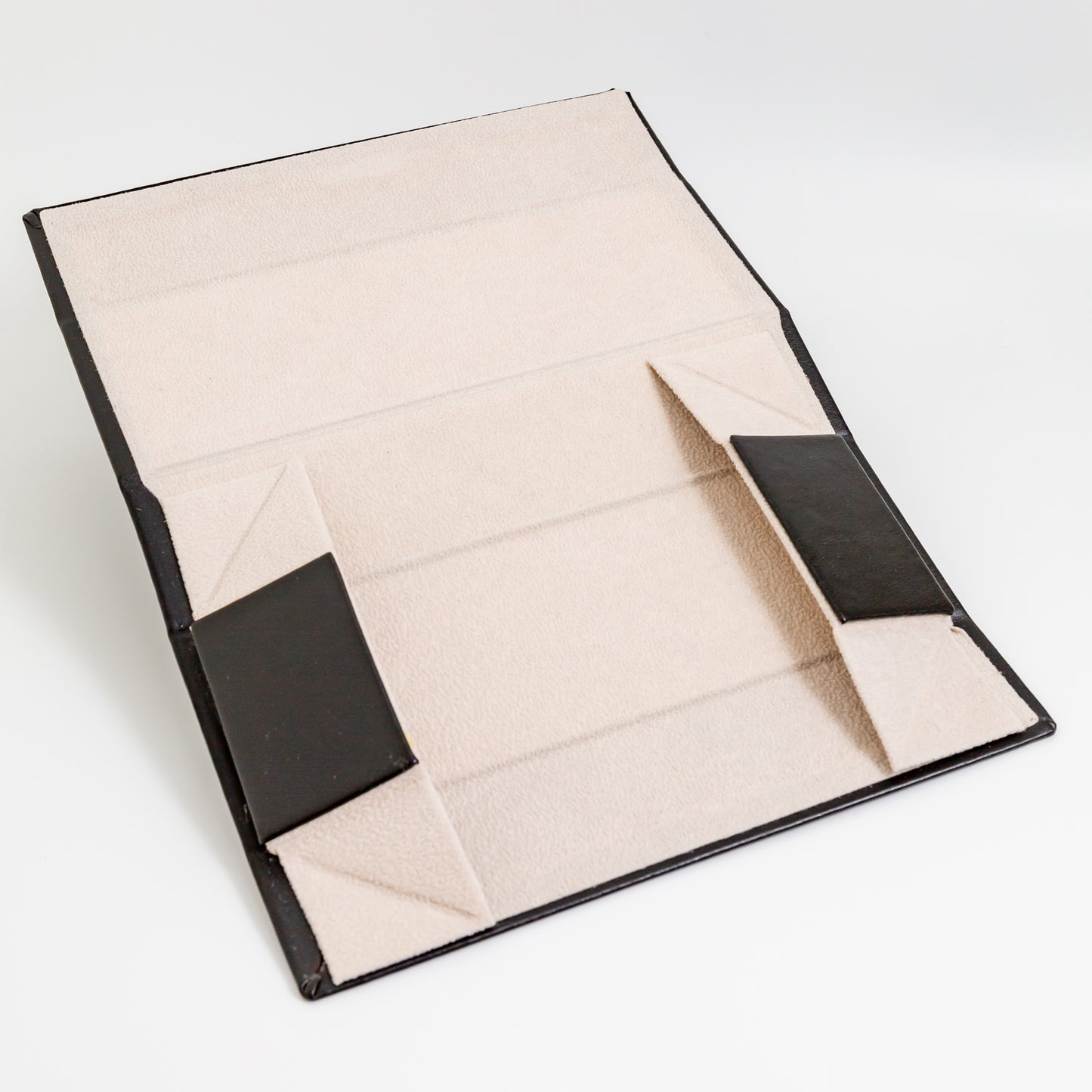 less than human - レスザンヒューマン - メガネケース