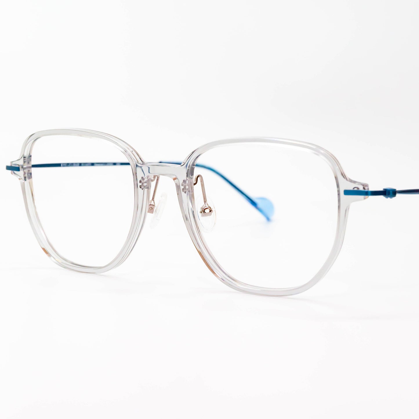 EYEs CLOUD - アイ・クラウド - EA05-1