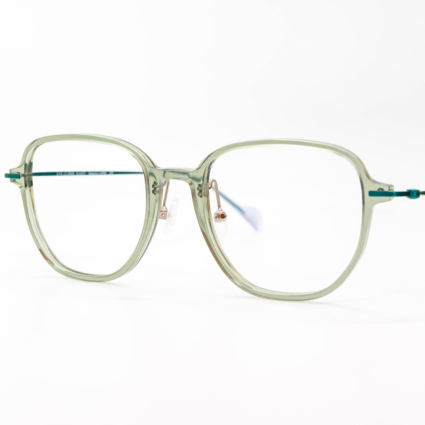 EYEs CLOUD - アイ・クラウド - EA05-3