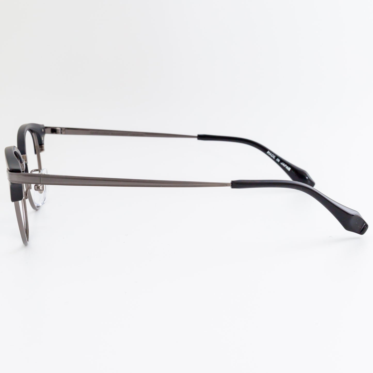 キャサリンハムネットロンドン -メガネフレーム